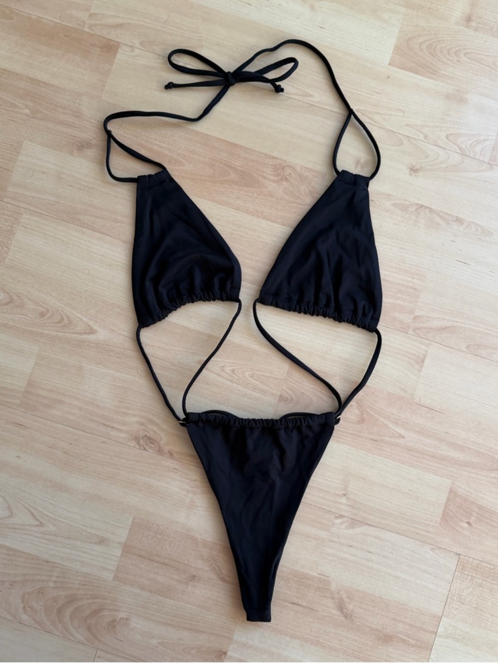 Mapalé Resort & Swim Black Micro String One Piece Bikini